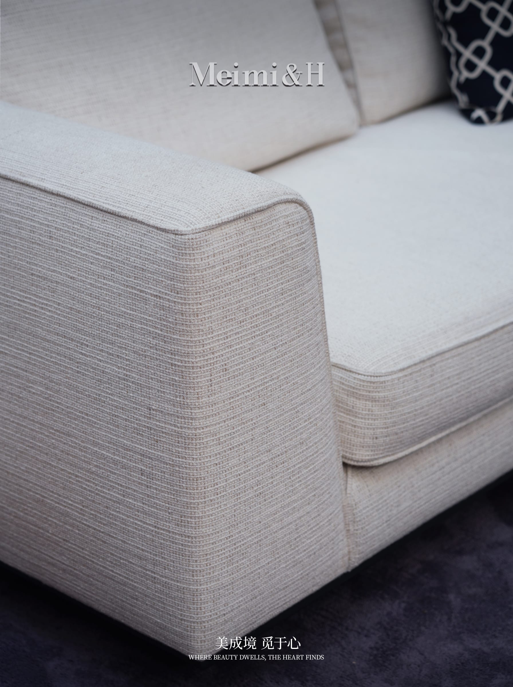 Roger's Sofa detail 2
